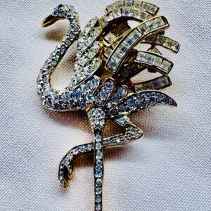 Elegant Vintage Flamingo Brooch